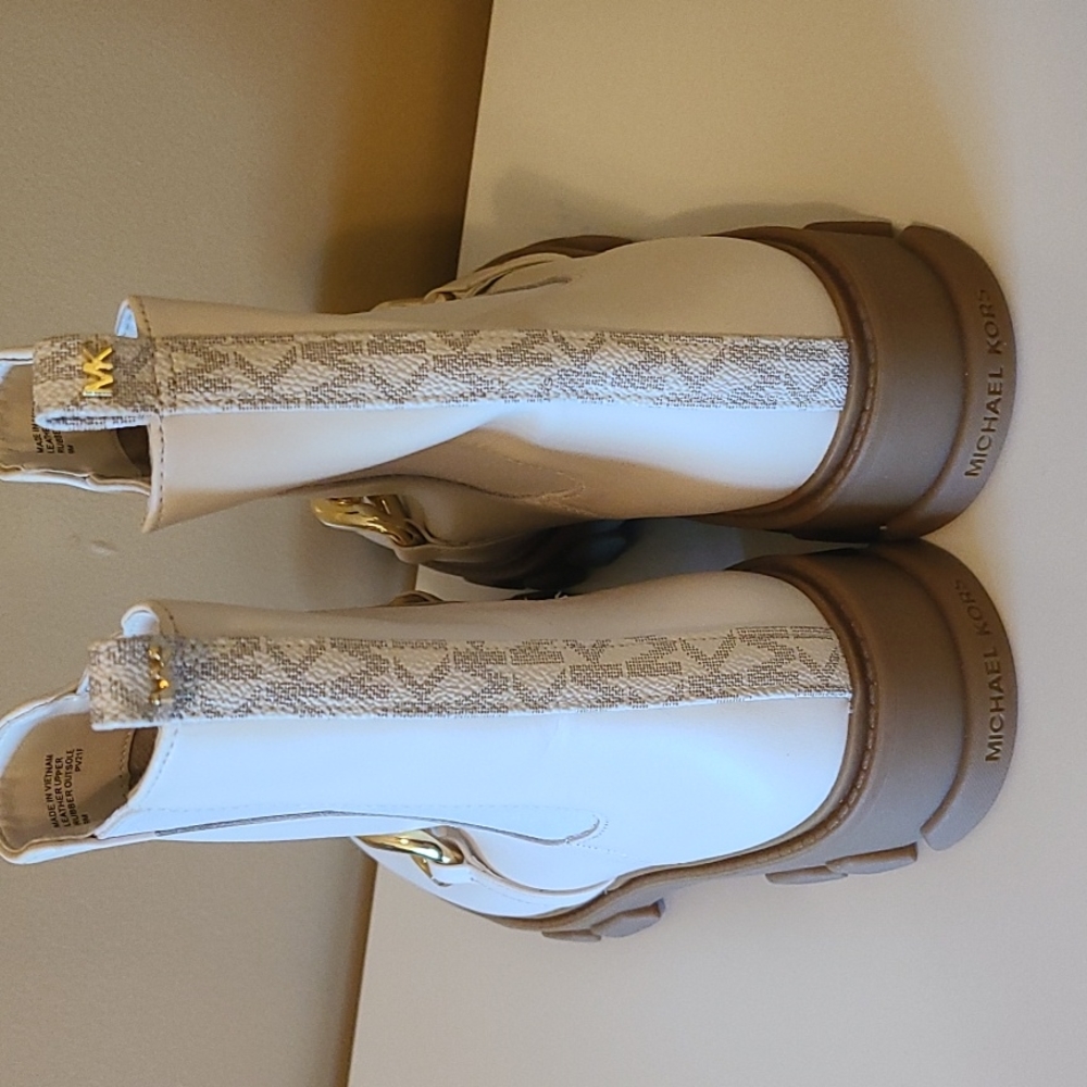 Michael Kors Leather Chain Boots 9 - Picture 3 of 7